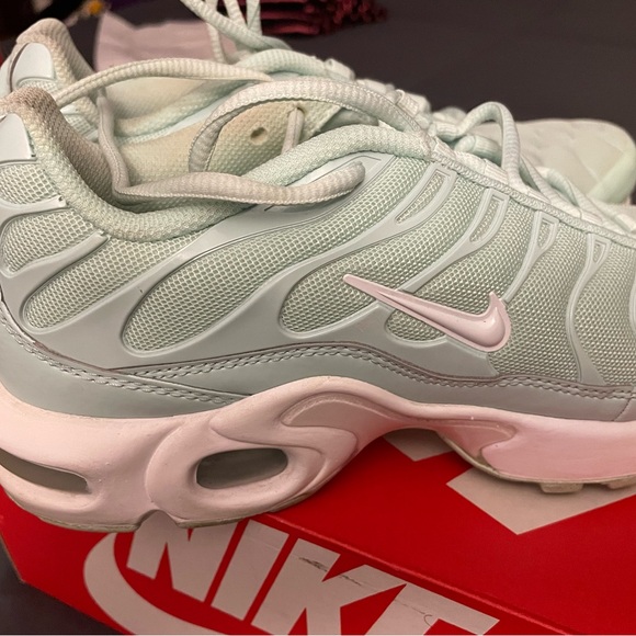 Nike Air Max Size 7y Mint Green - Picture 3 of 3
